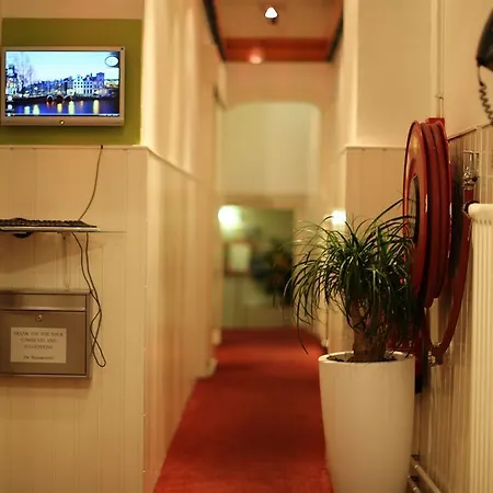 Itc Hotel 2*